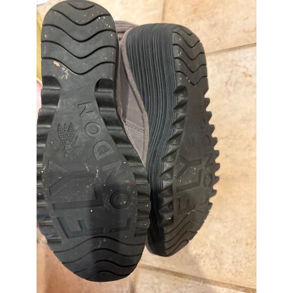 Fly London grey wedge boots size 37 - Picture 5 of 8